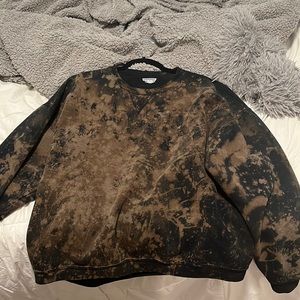 Bleached crew neck